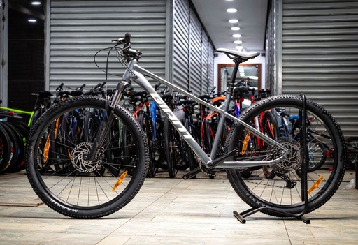 [CP21784W] Giant Talon 1