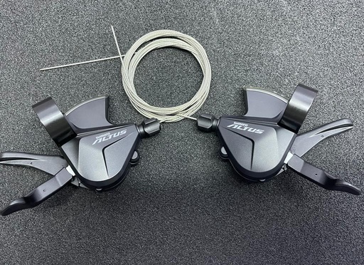 [CP23695W] Shimano Altus  SL-M2000  3x 9speed shift levers